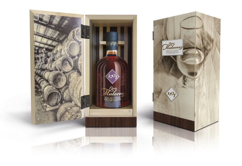 Rum Malecon Selección Esplendida 30y 1991 0,7l 40% Dřevěný box / Rok lahvování 2021